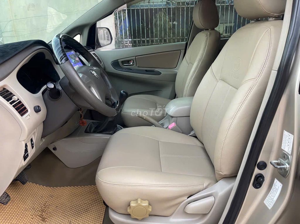 Toyota Innova 2015 - ảnh 5