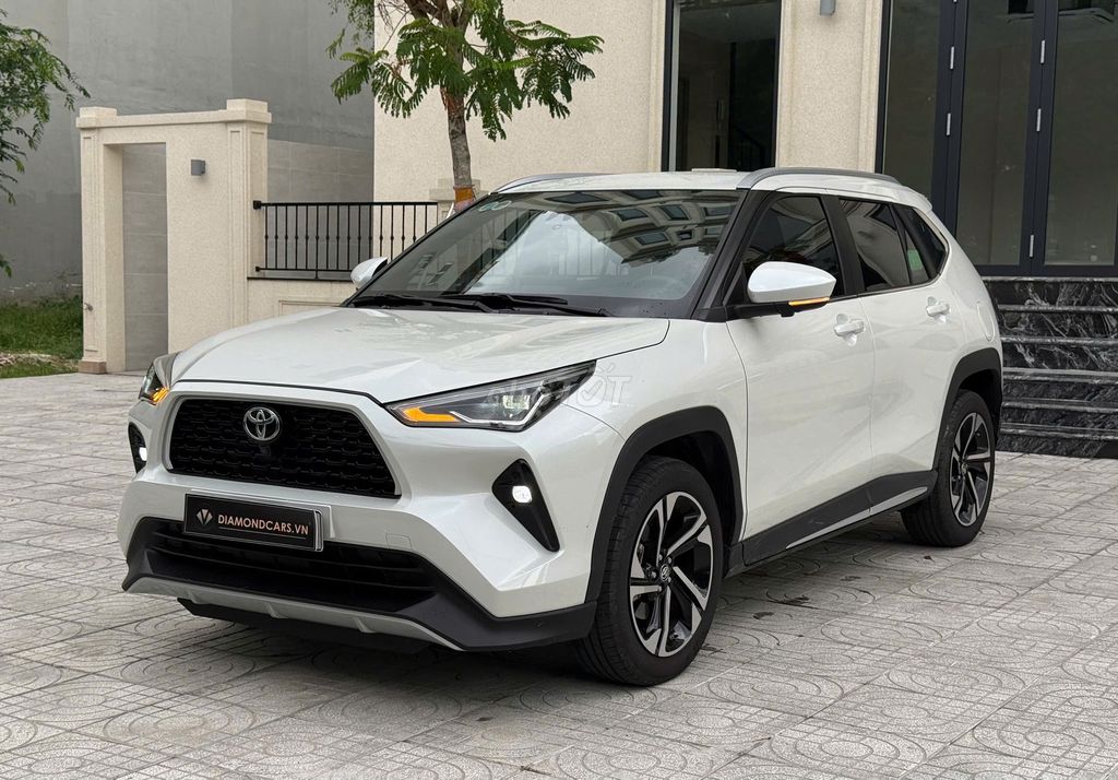 Toyota Yaris Cross - ảnh 1