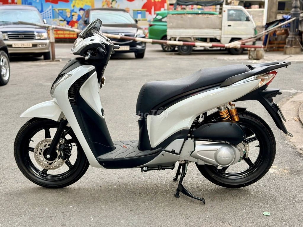 Honda 2011 - ảnh 3