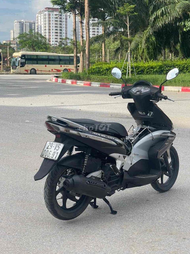 Honda Air Blade 2010 - ảnh 4