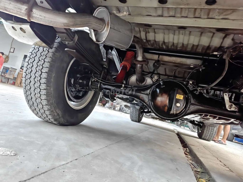 Ford Everest - ảnh 4