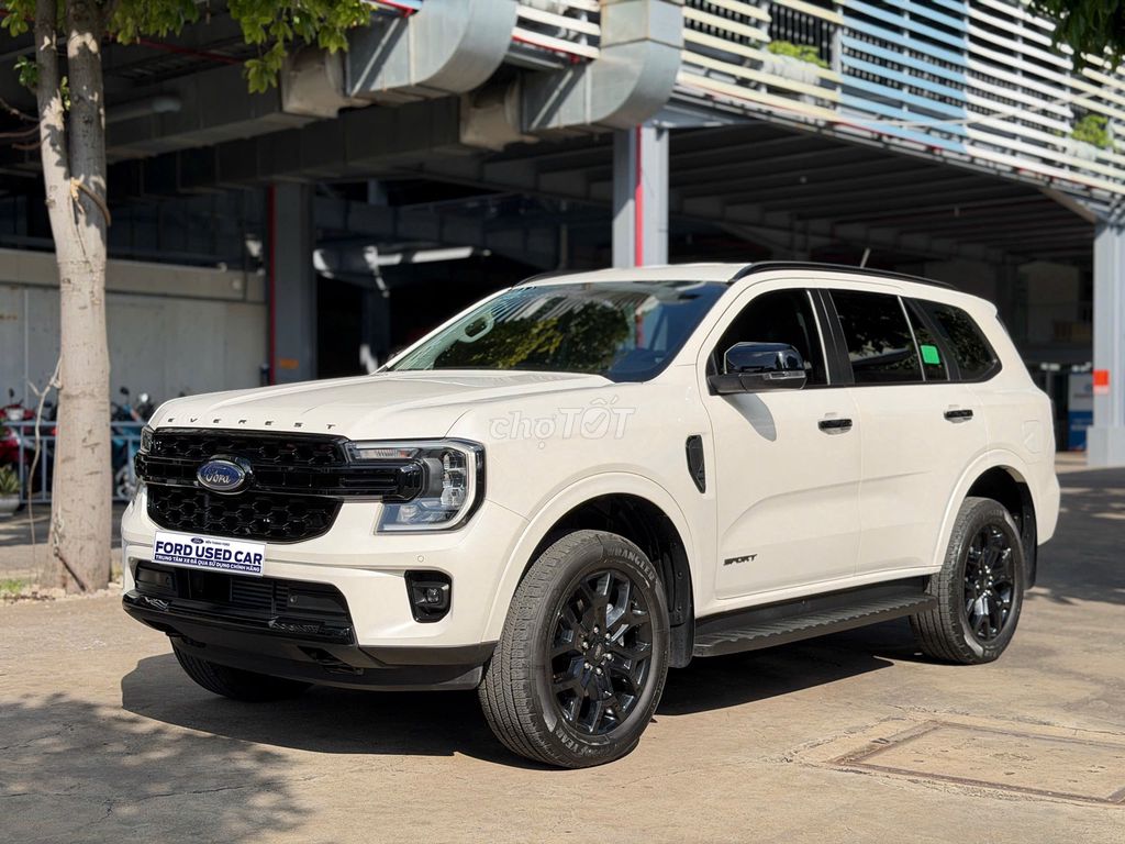 Ford Everest 2024 - ảnh 2