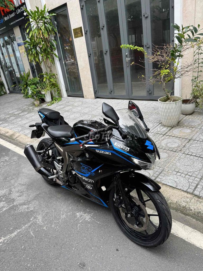 Suzuki GSX 2017 - ảnh 1