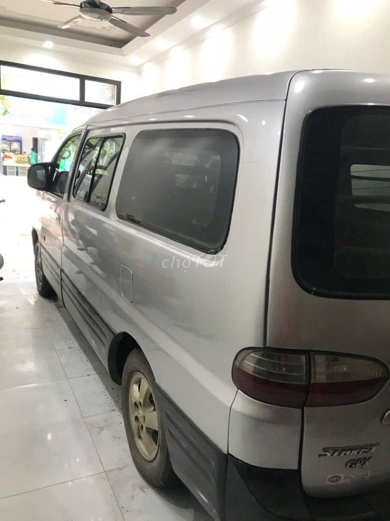 Hyundai Starex - ảnh 3