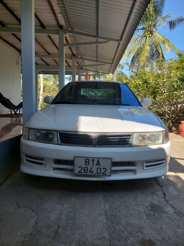 Mitsubishi Lancer 2000 - ảnh 1