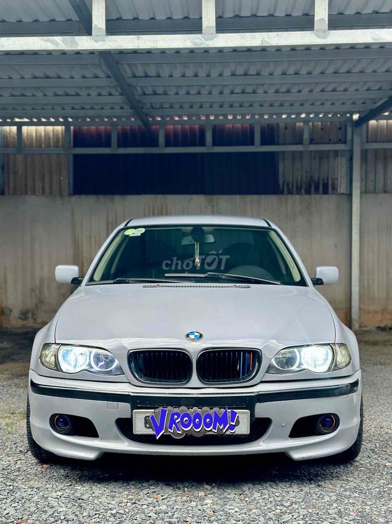 BMW 2004 - ảnh 1