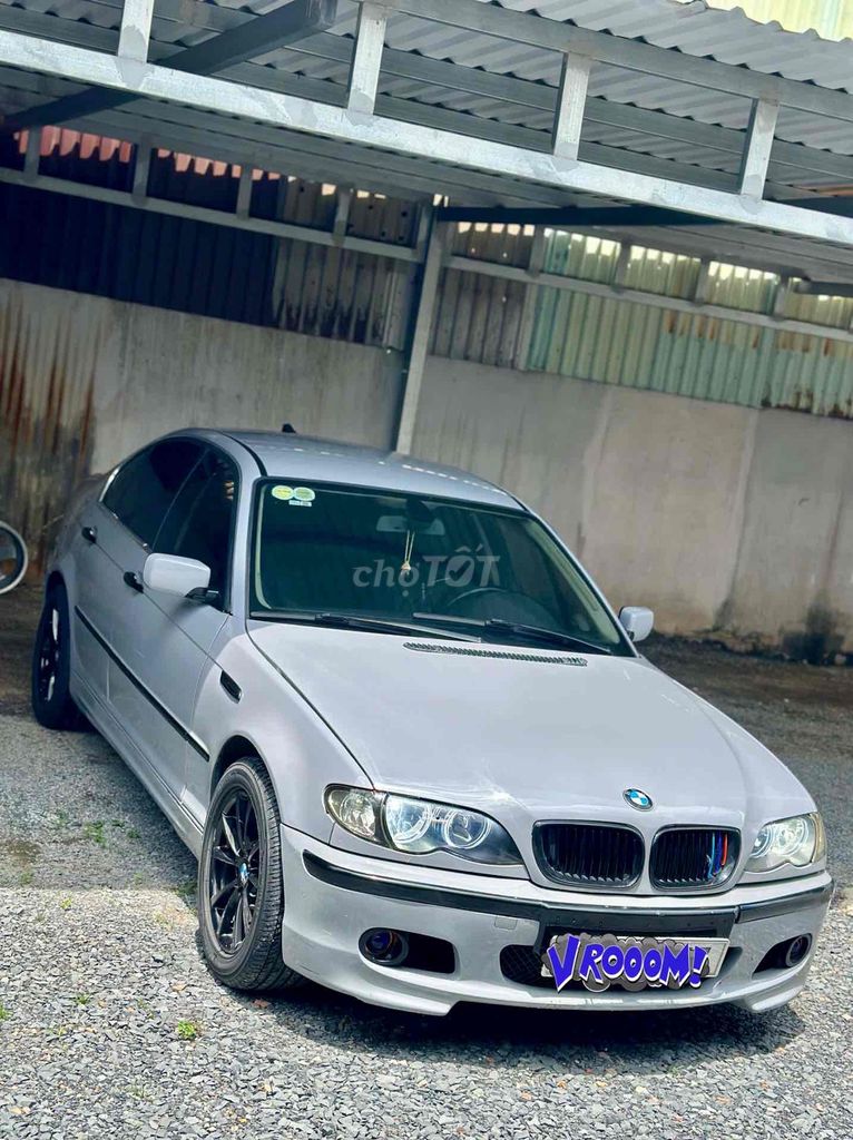 BMW 2004 - ảnh 2