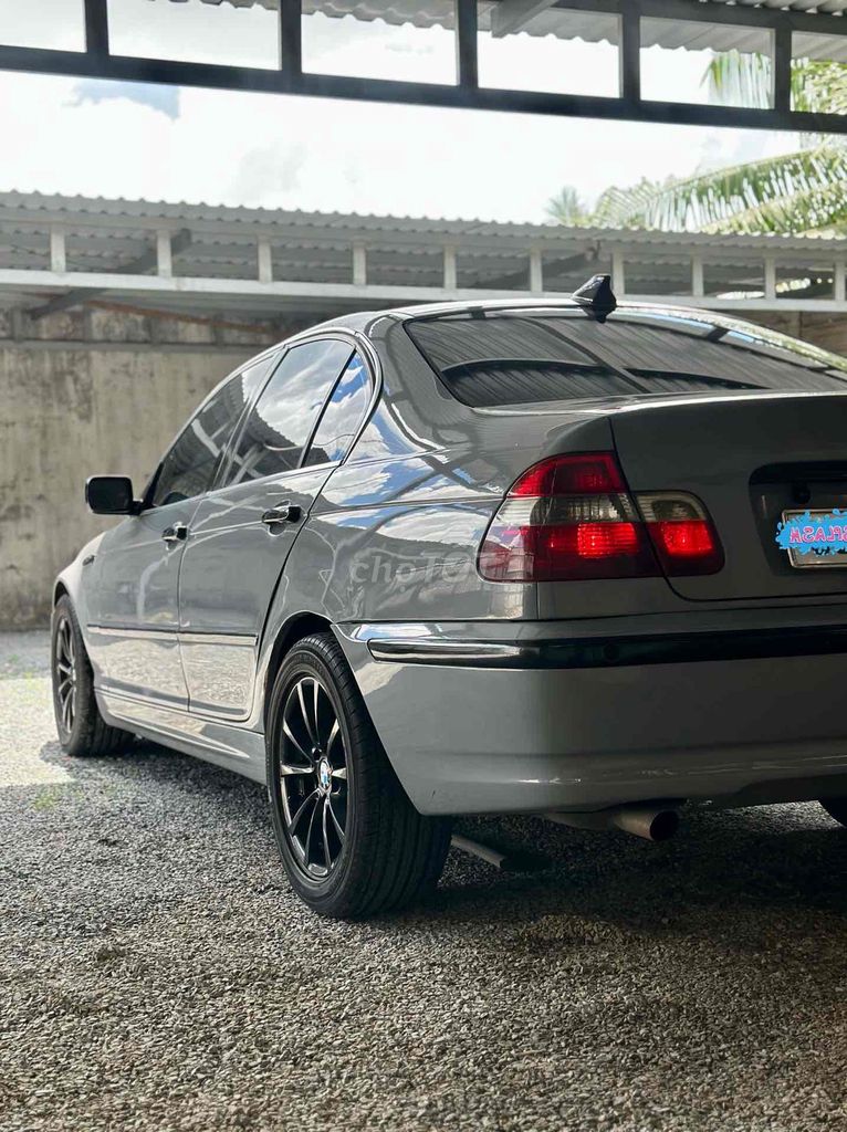 BMW 2004 - ảnh 5