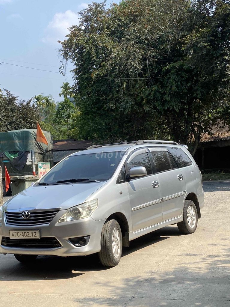 Toyota Innova 2013 - ảnh 2