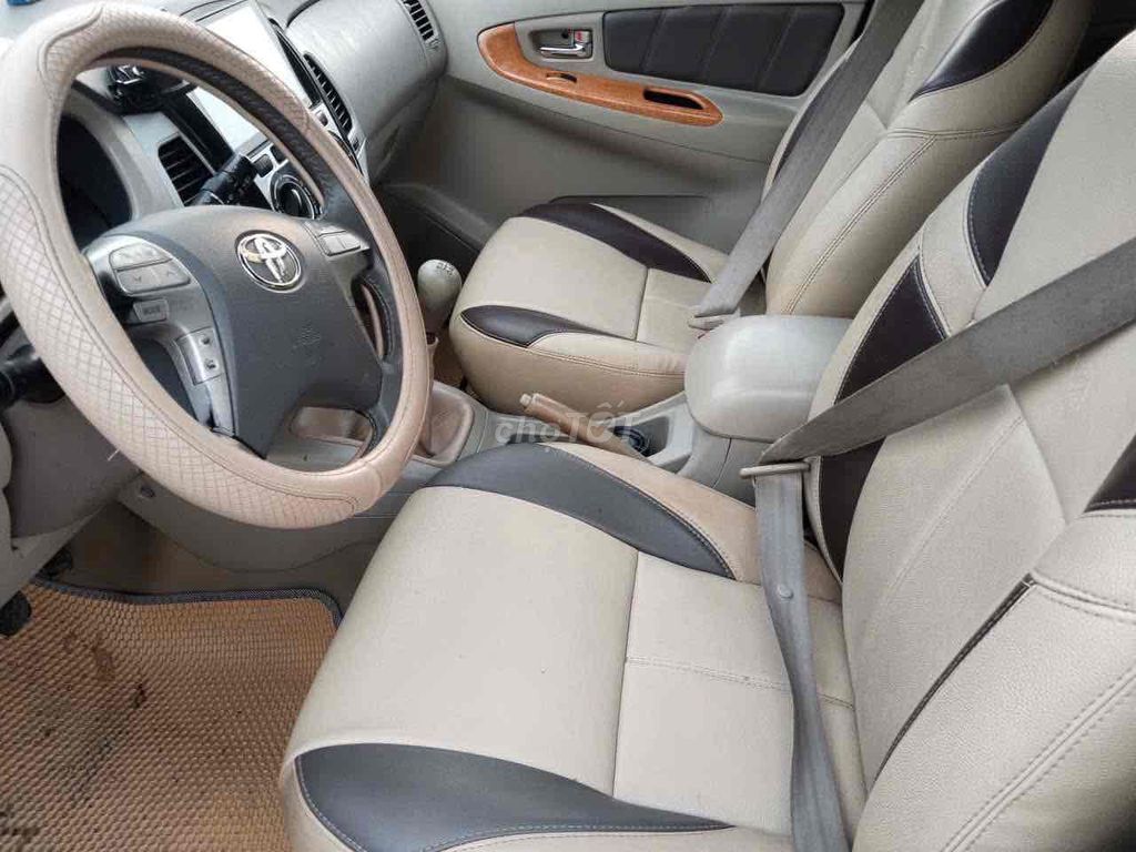 Toyota Innova 2008 - ảnh 2