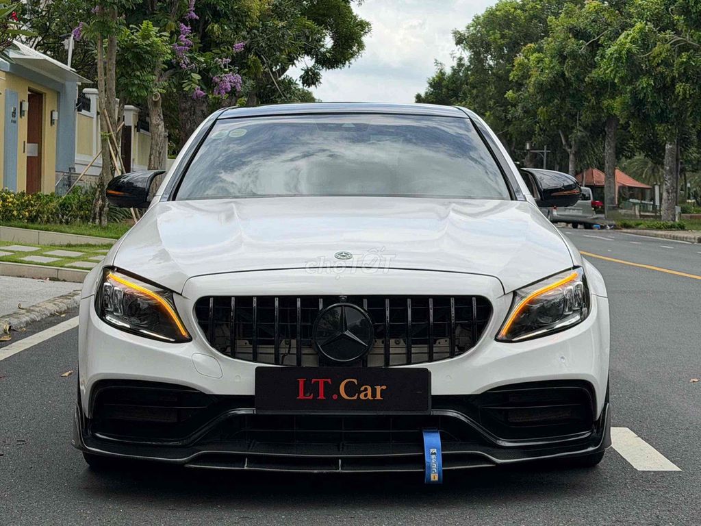 Mercedes-Benz 2021 - ảnh 1