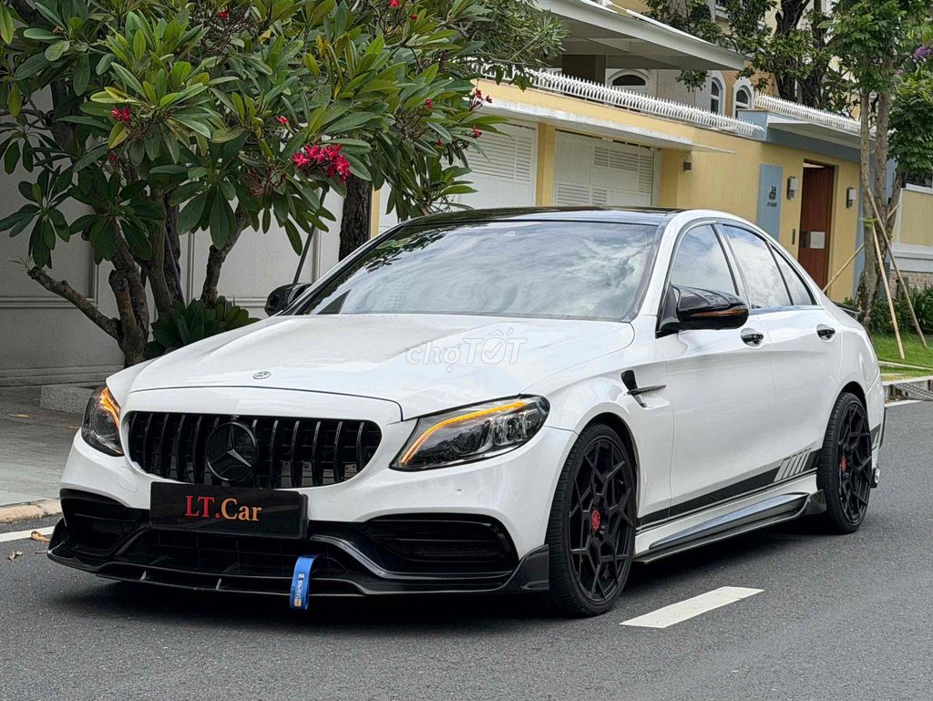 Mercedes-Benz 2021 - ảnh 2