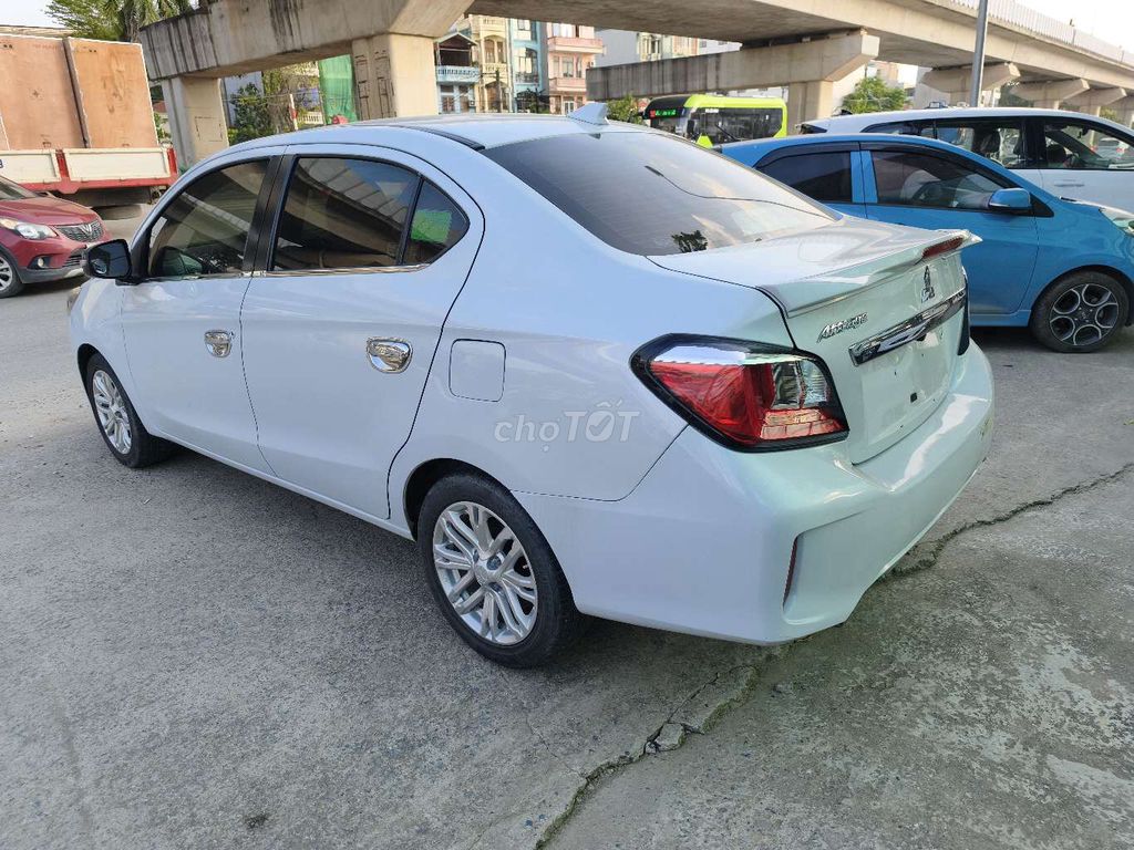 Mitsubishi Attrage - ảnh 4