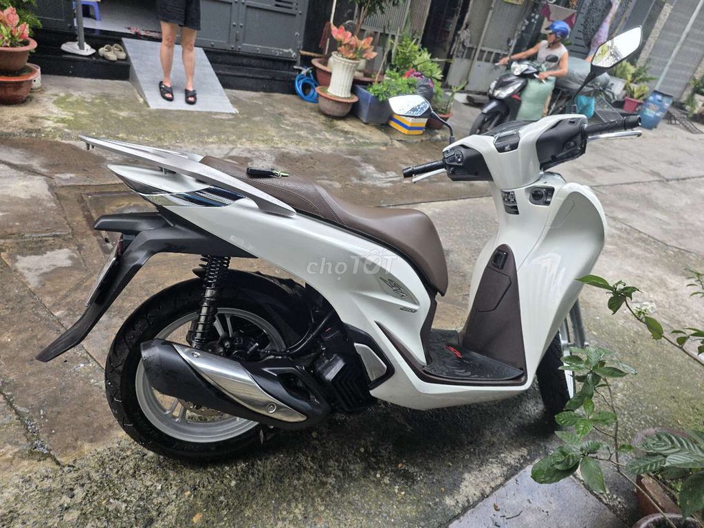 Honda SH 2023 - ảnh 2