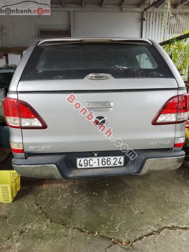 Mazda BT50 2.2L 4x4 MT 2017 - ảnh 3