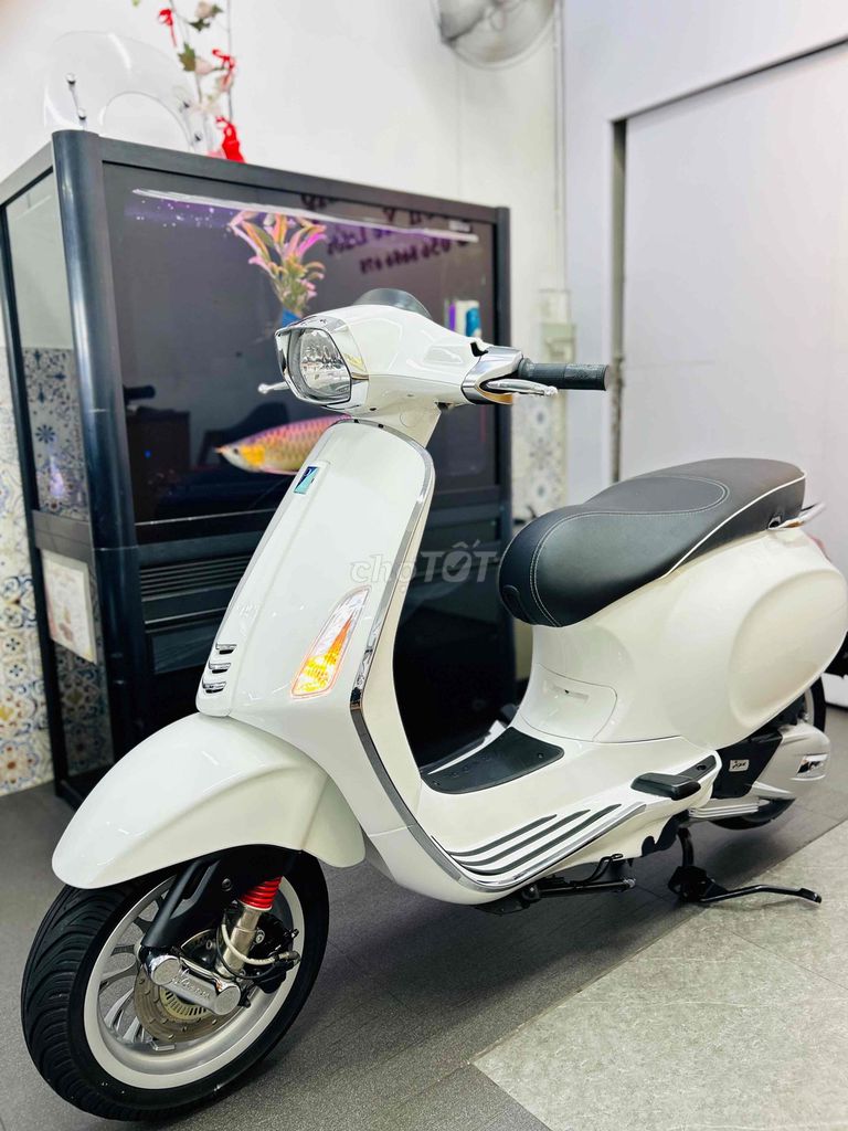 Piaggio Vespa 2018 - ảnh 1