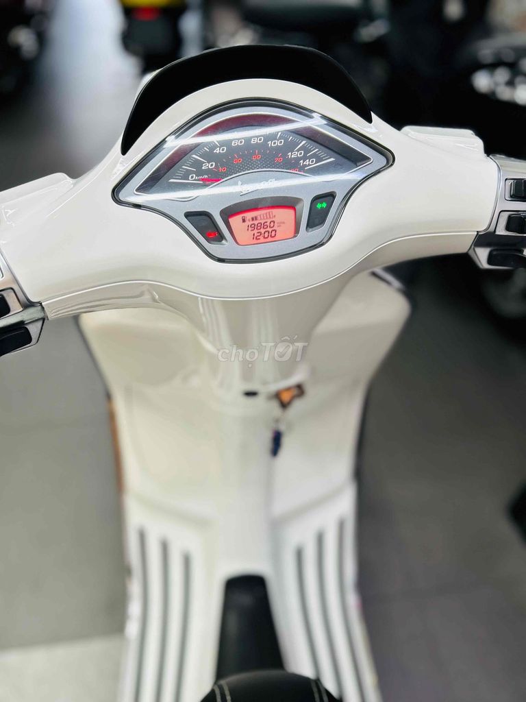 Piaggio Vespa 2018 - ảnh 3