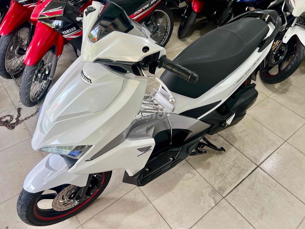 Honda Air Blade 2016 - ảnh 3
