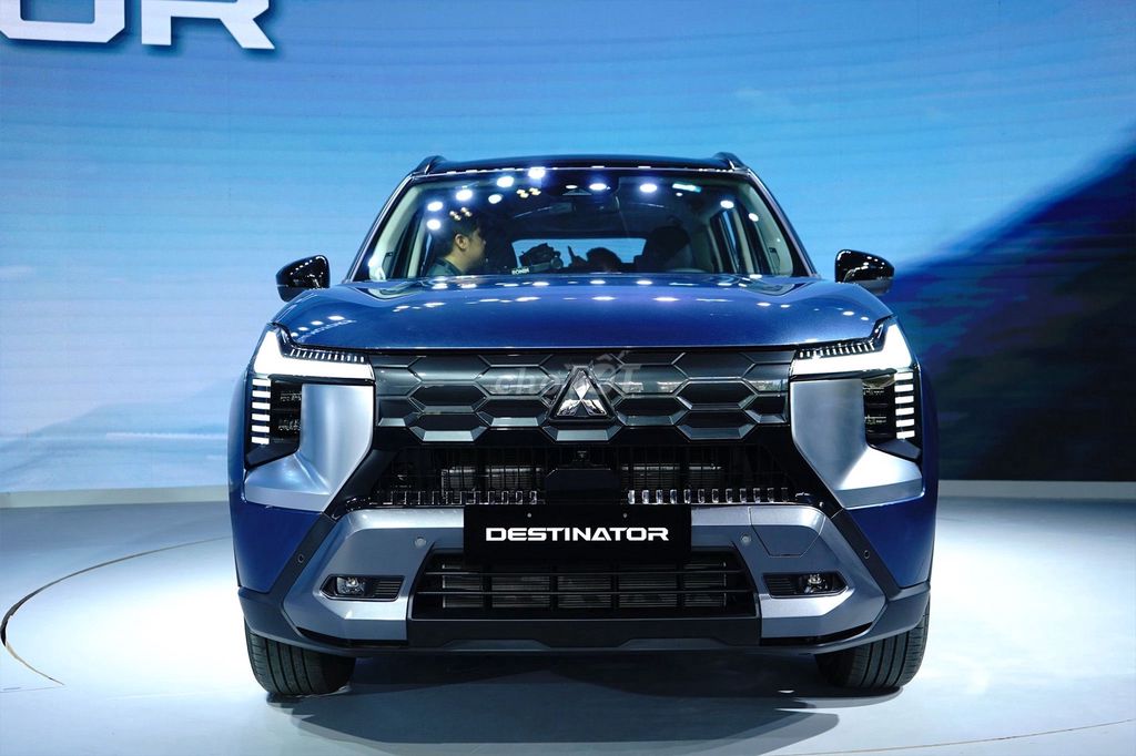 Mitsubishi Destinator - ảnh 1