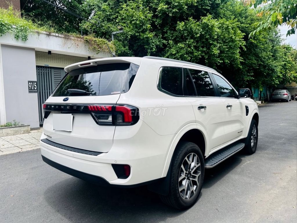 Ford Everest Titanium 2.0L 4x2 AT 2025 - ảnh 5