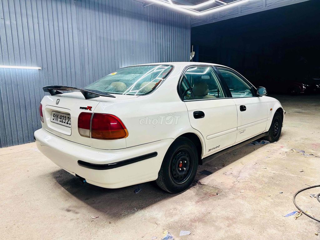 Honda Civic 1996 - ảnh 2
