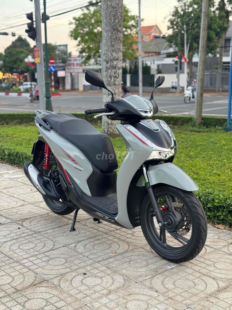 Honda SH 2025 - ảnh 2