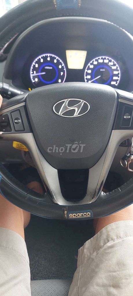 Hyundai Accent 2013 - ảnh 5