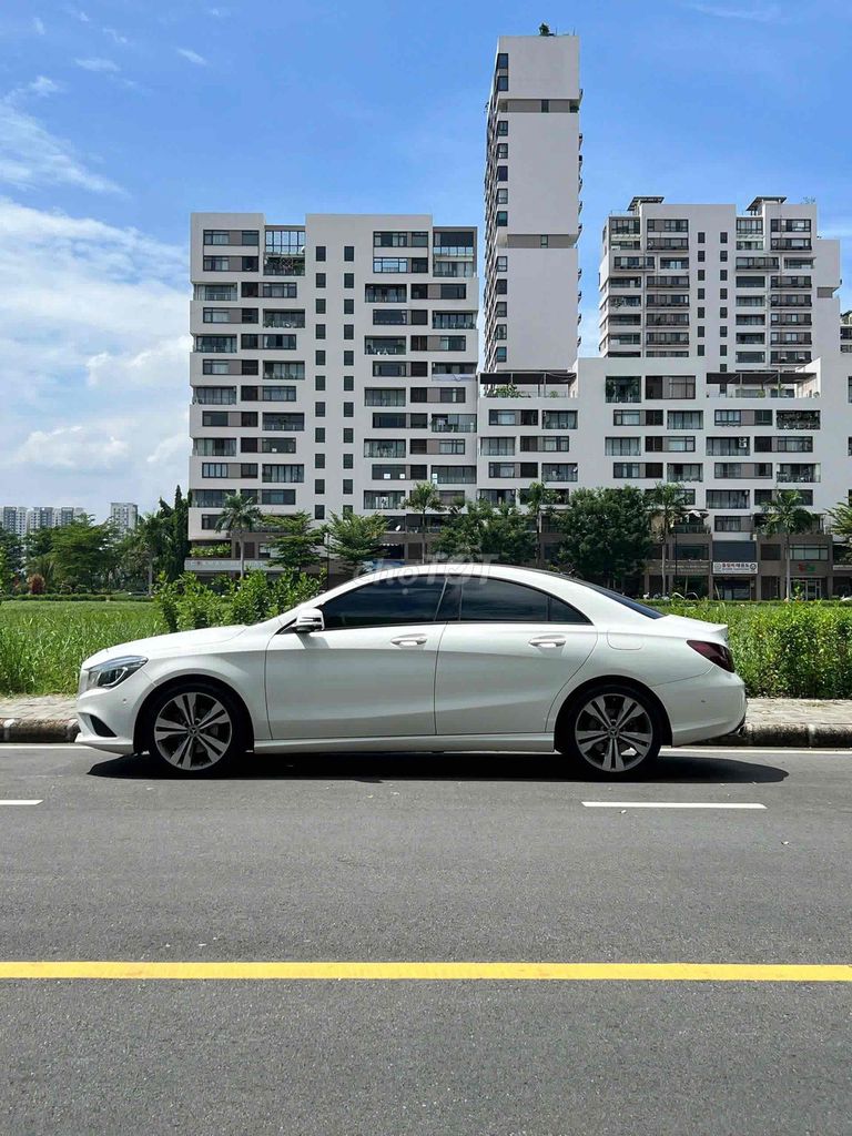 Mercedes-Benz - ảnh 3