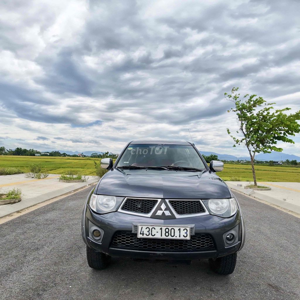 Mitsubishi Triton 2010 - ảnh 3