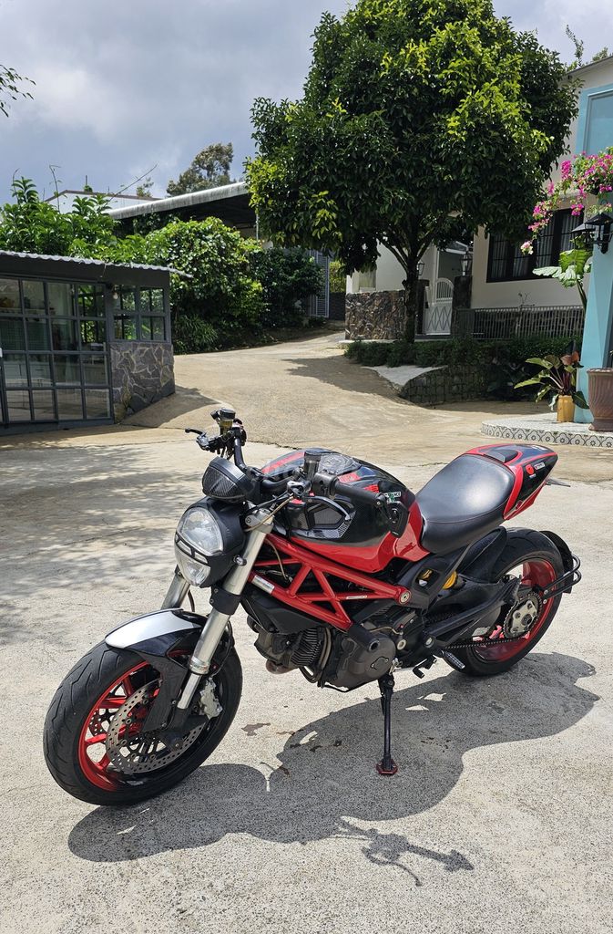 Ducati 2015 - ảnh 1