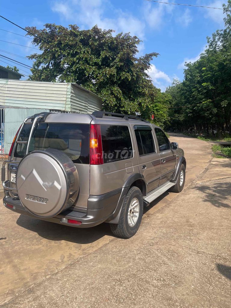 Ford Everest 2006 - ảnh 3