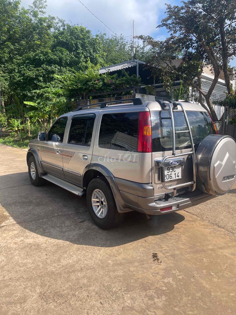 Ford Everest 2006 - ảnh 4