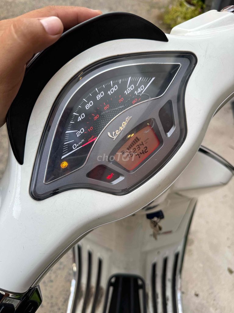Piaggio Vespa 2020 - ảnh 2