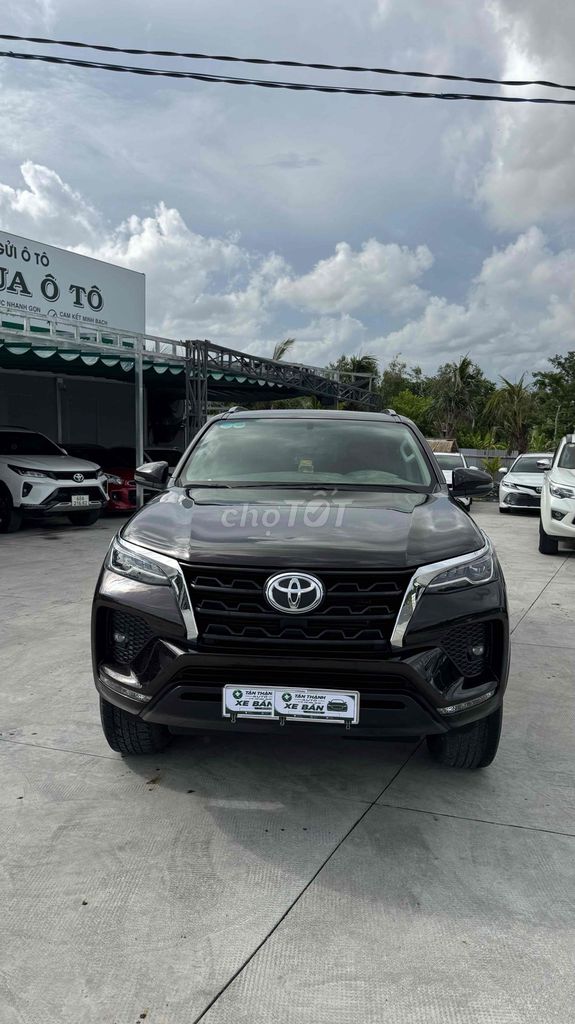 Toyota Fortuner 2.4G 4x2 AT 2021 - ảnh 1