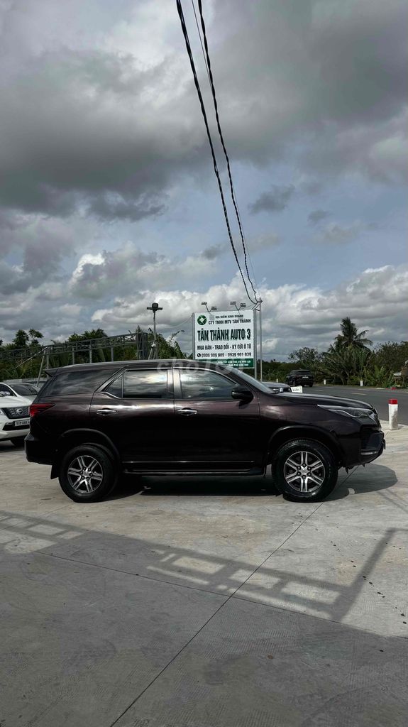 Toyota Fortuner 2.4G 4x2 AT 2021 - ảnh 3
