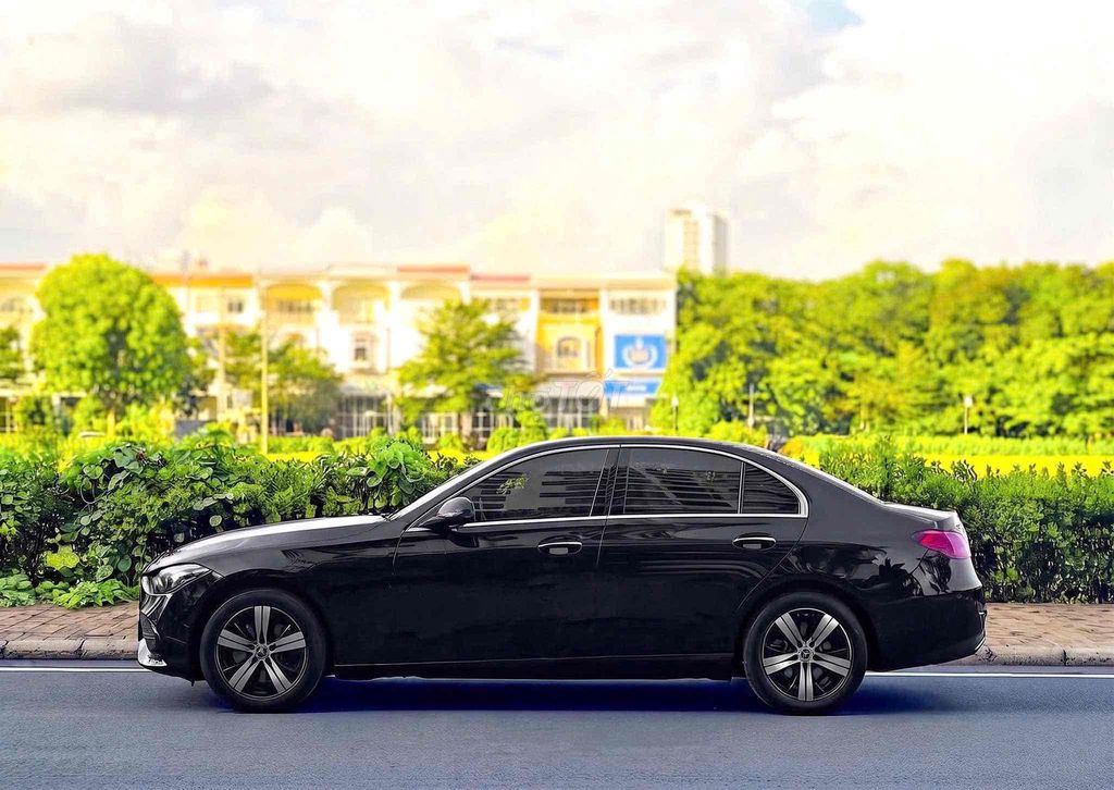 Mercedes-Benz 2022 - ảnh 5