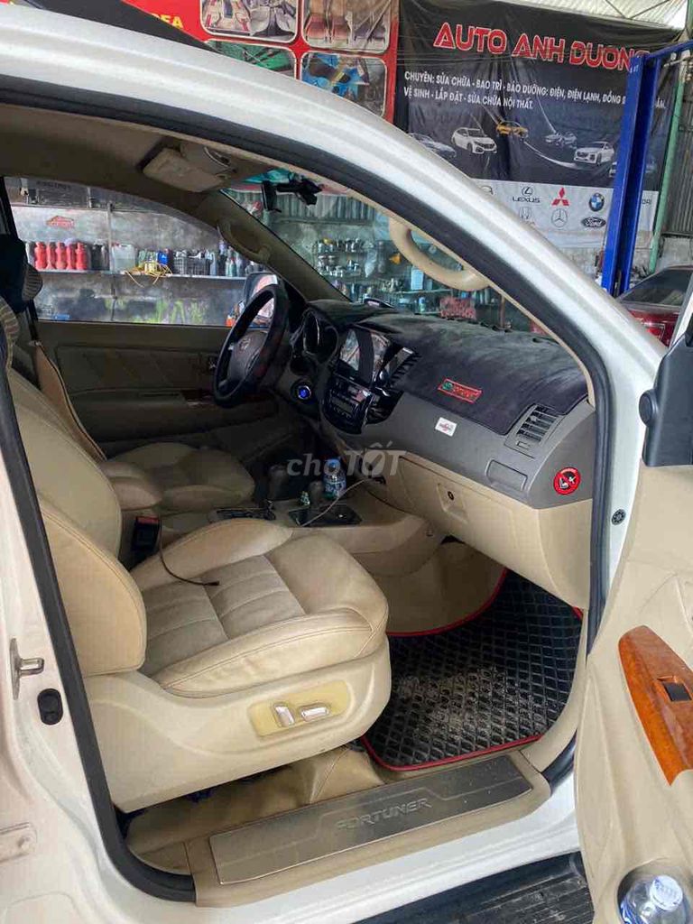Toyota Fortuner 2012 - ảnh 5