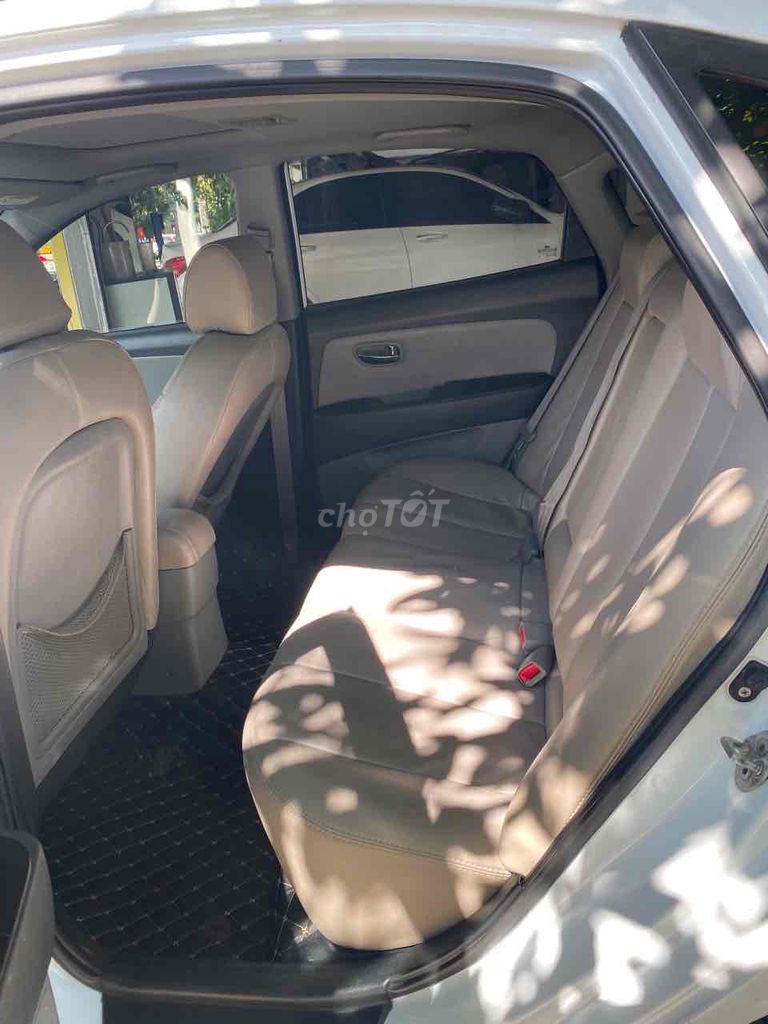 Hyundai Avante - ảnh 2