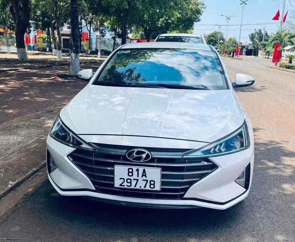 Hyundai Elantra 2021 - ảnh 1