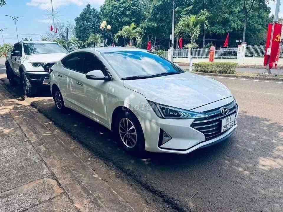 Hyundai Elantra 2021 - ảnh 2