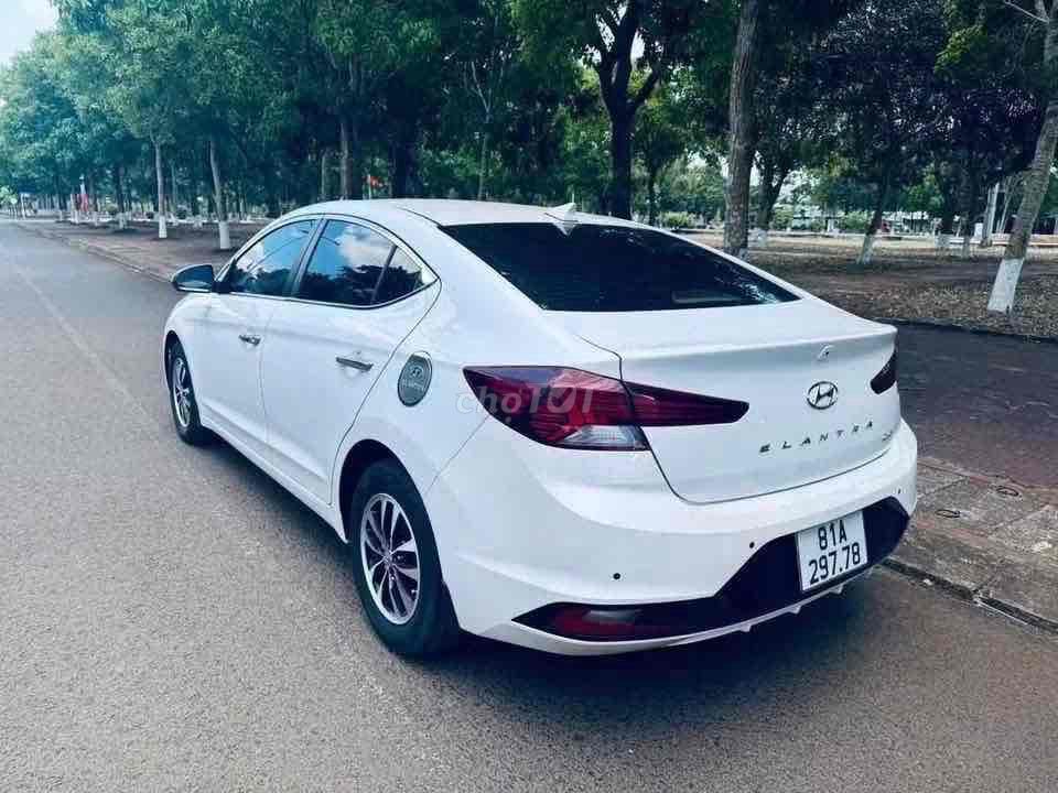 Hyundai Elantra 2021 - ảnh 4