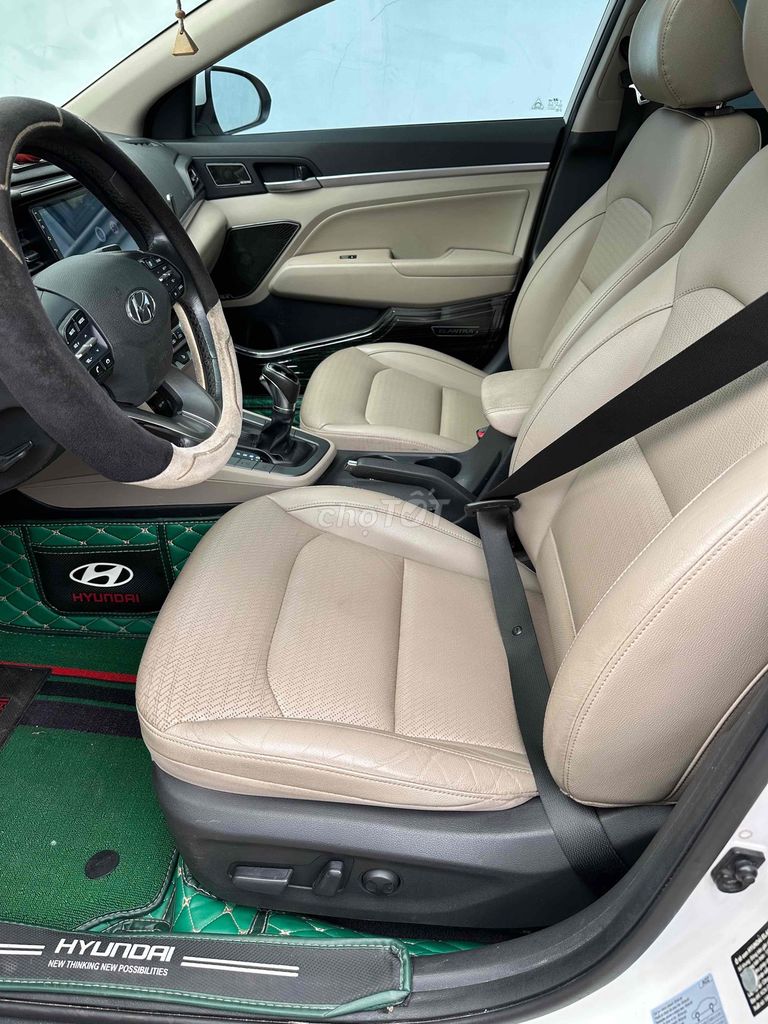 Hyundai Elantra - ảnh 5