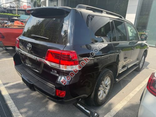 Toyota Land Cruiser 5.7 V8 2016 - ảnh 3