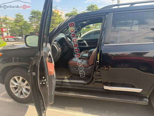 Toyota Land Cruiser 5.7 V8 2016 - ảnh 4