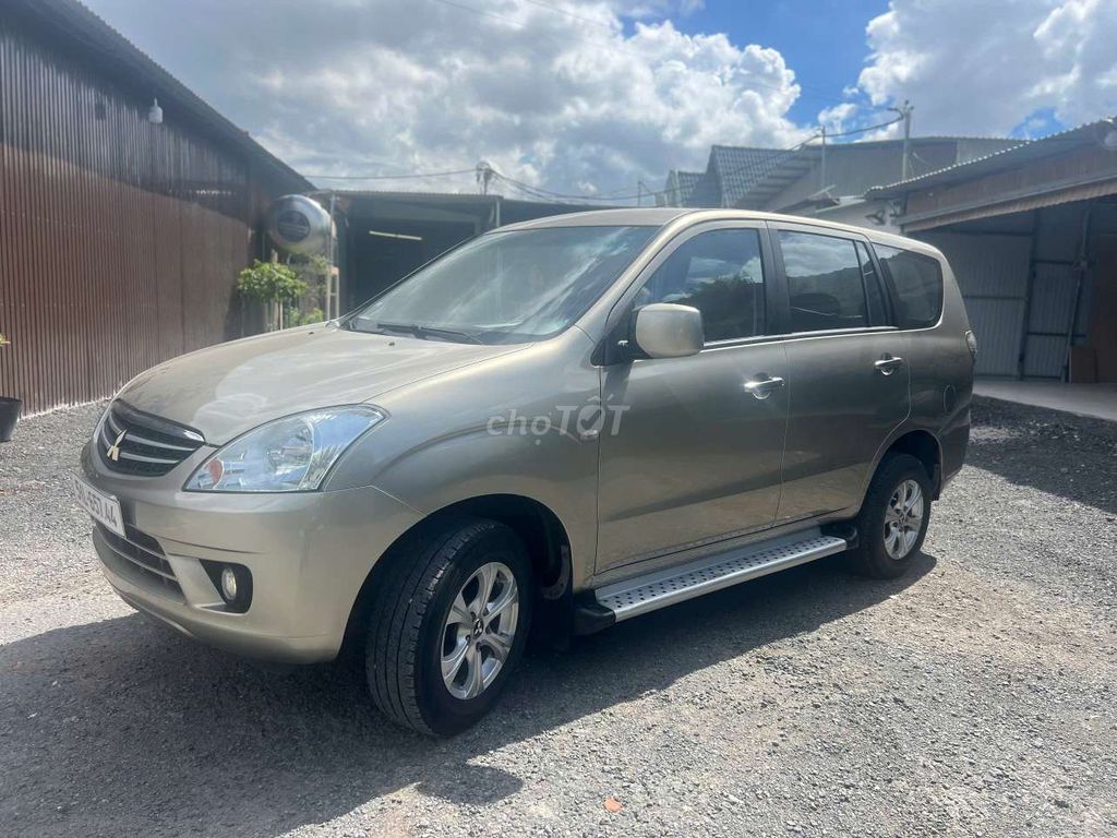 Mitsubishi Zinger 2008 - ảnh 1