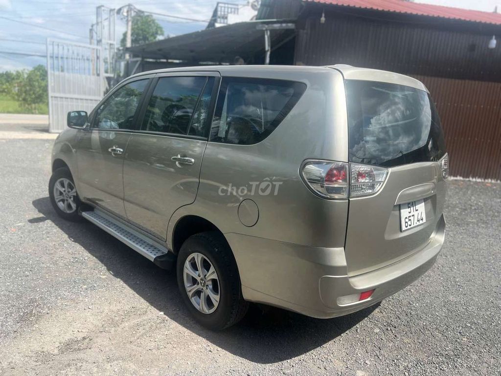 Mitsubishi Zinger 2008 - ảnh 3