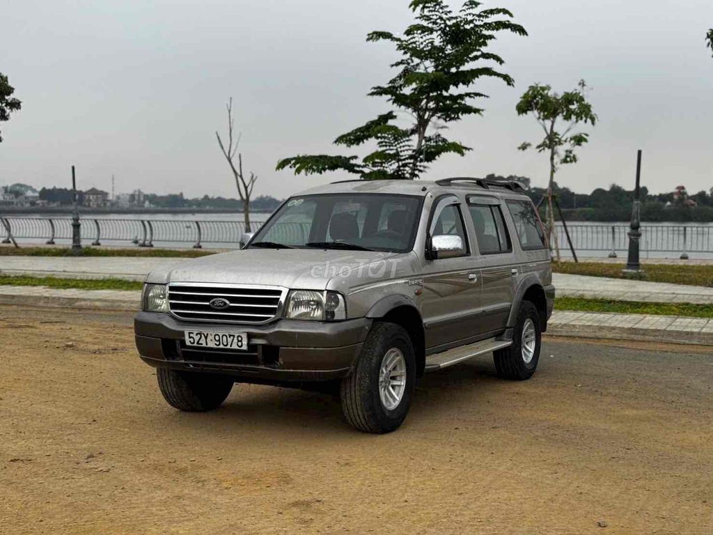 Ford Everest 2006 - ảnh 1