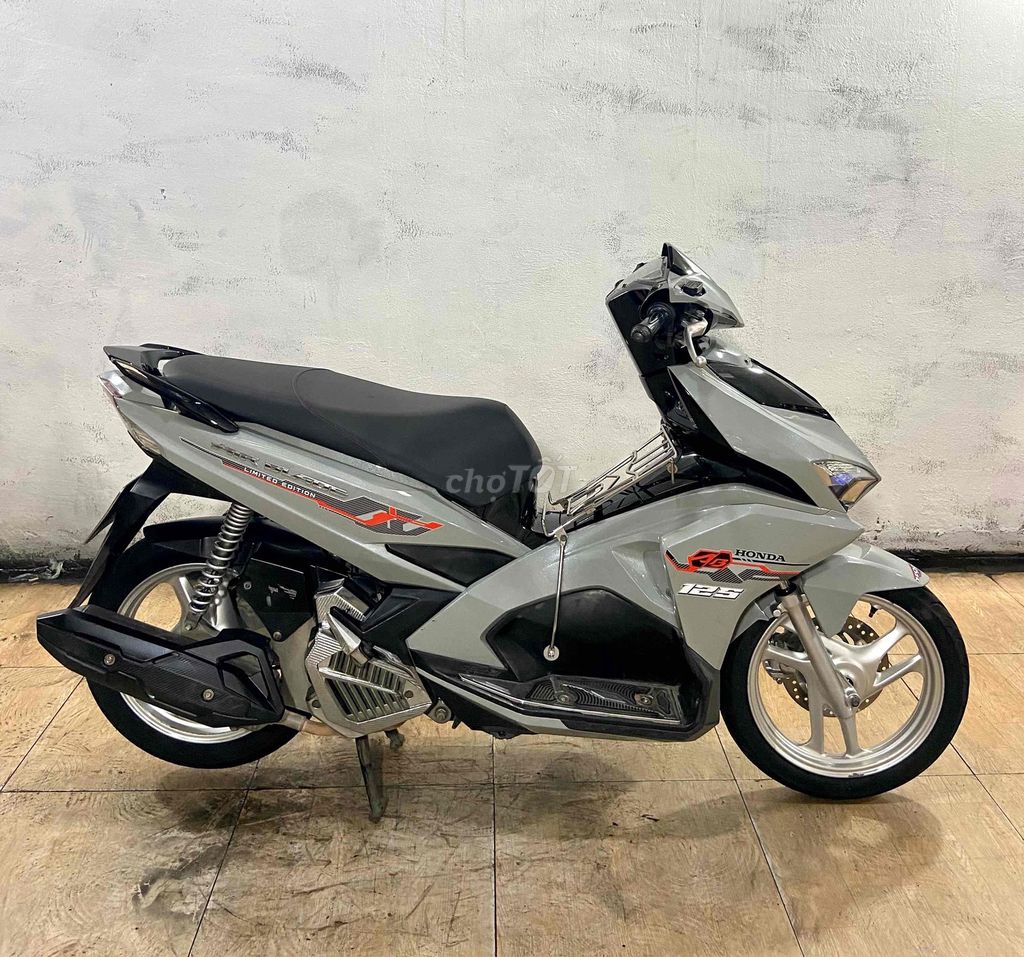 Honda Air Blade 2016 - ảnh 3