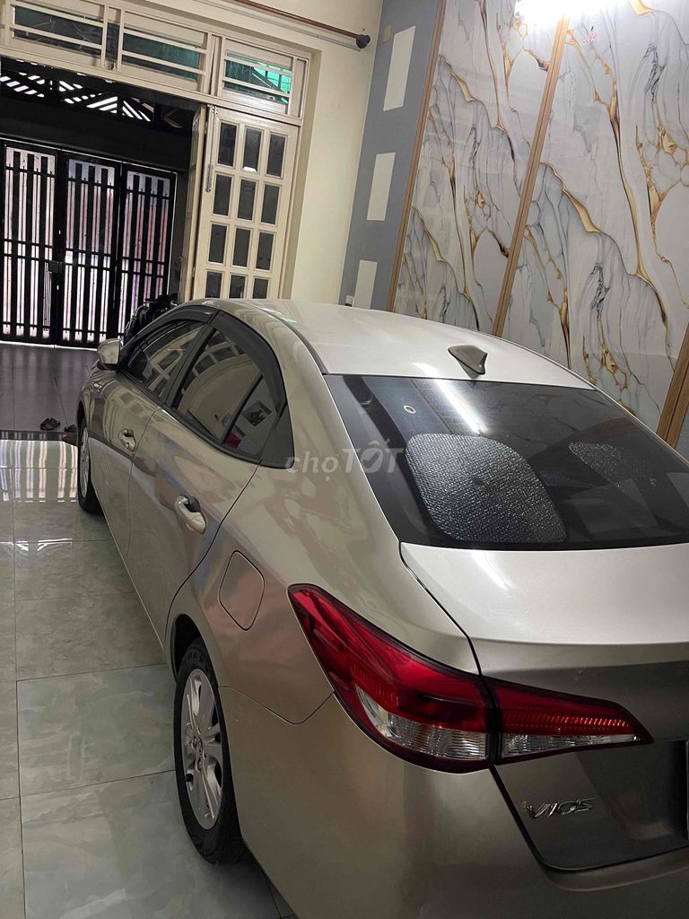 Toyota Vios - ảnh 2