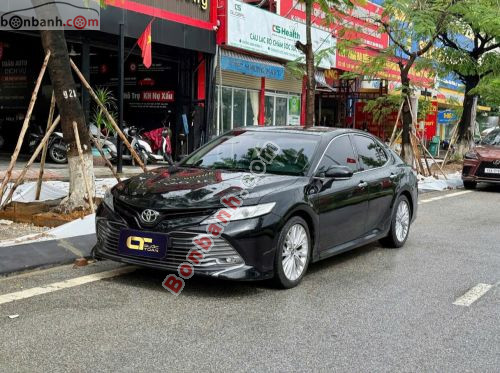 Toyota Camry 2.5Q 2020 - ảnh 2